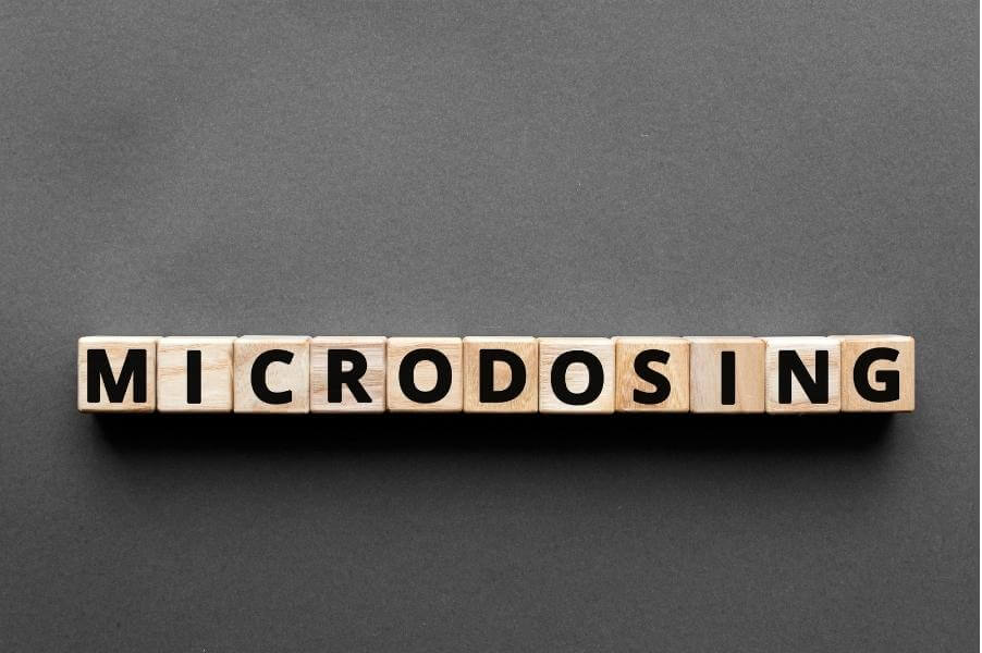 The Benefits of Microdosing Kratom